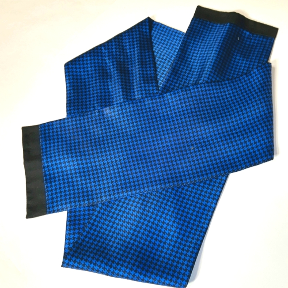 Ginnie Johansen Vintage Houndstooth Silk Scarf 60"